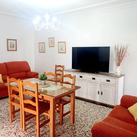 Апартаменти Piso Carmen Solo Familias Коніль-де-ла-Фронтера Екстер'єр фото